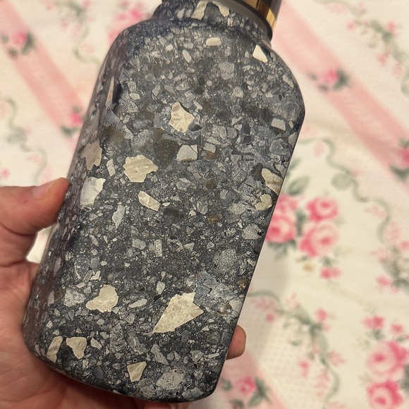 Bath & Body works  Dispenser - Picture 3 of 3